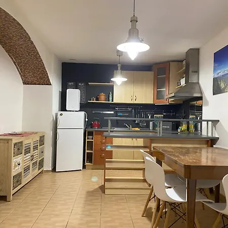 Cozy Garden Apartment In The Heart Of Praha Exteriér fotografie