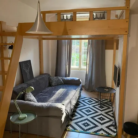 Cozy Garden Apartment In The Heart Of Praha Exteriér fotografie
